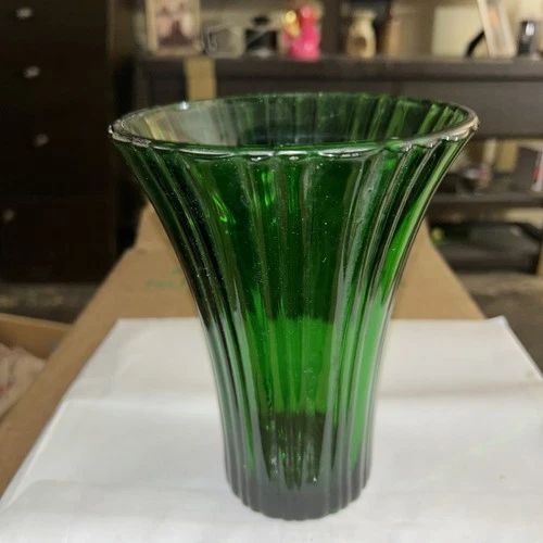 Anchor Hocking Flower Vase Cafe Green Vintage Christmas St Patrick's Day