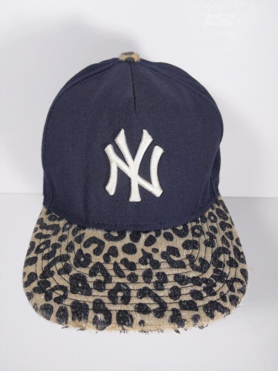 New Era 9Fifty NY Yankees MLB Leopard Print Visor Hat New Era 9Fifty NY Yankees MLB Leopard Print Visor Hat