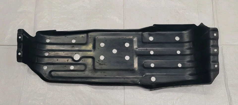 1990-1995 Genuine TOYOTA 4RUNNER Fuel Gas Tank Skid Plate Cover Guard Shield OEM - Image 3 of 4