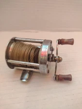 Vintage Pflueger Akron 1893L  Bait Casting Reel In Working Condition