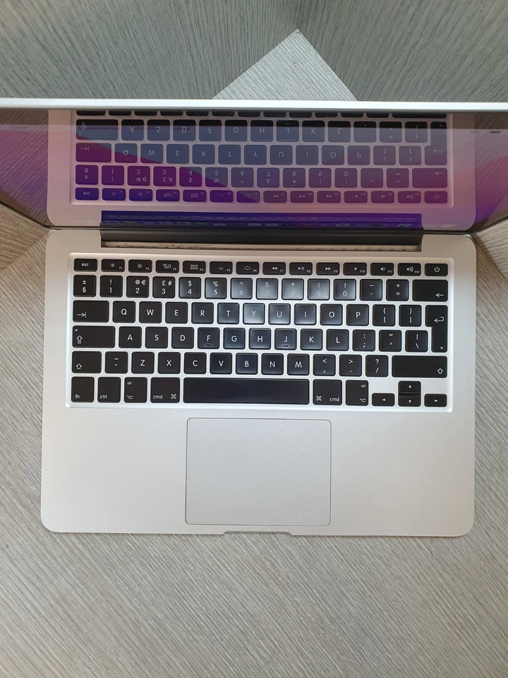 Apple MacBook Pro 13" 2015 · i5 · 16GB · 256GB, photo 2 of 5