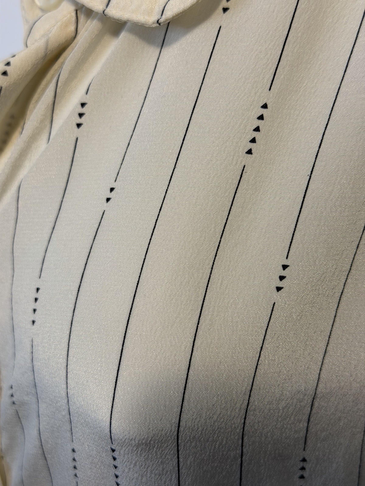 Pendleton Silk Blouse Button Top Flutter Sleeve A… - image 9