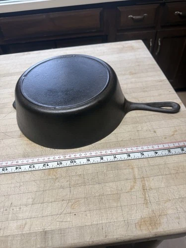 Vintage 3 Notch Lodge Cast Iron Chicken Fryer No.8 No Lid Heat Ring