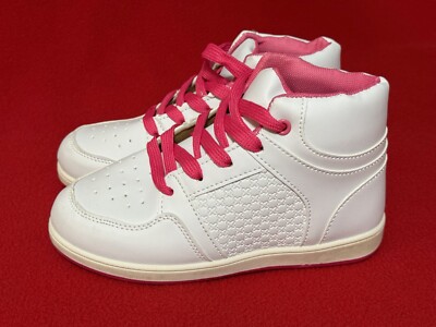 Girls  CJ $40 White High-Top Sneakers with Fuschia Laces Size 2 BRAND NEW IN BOX