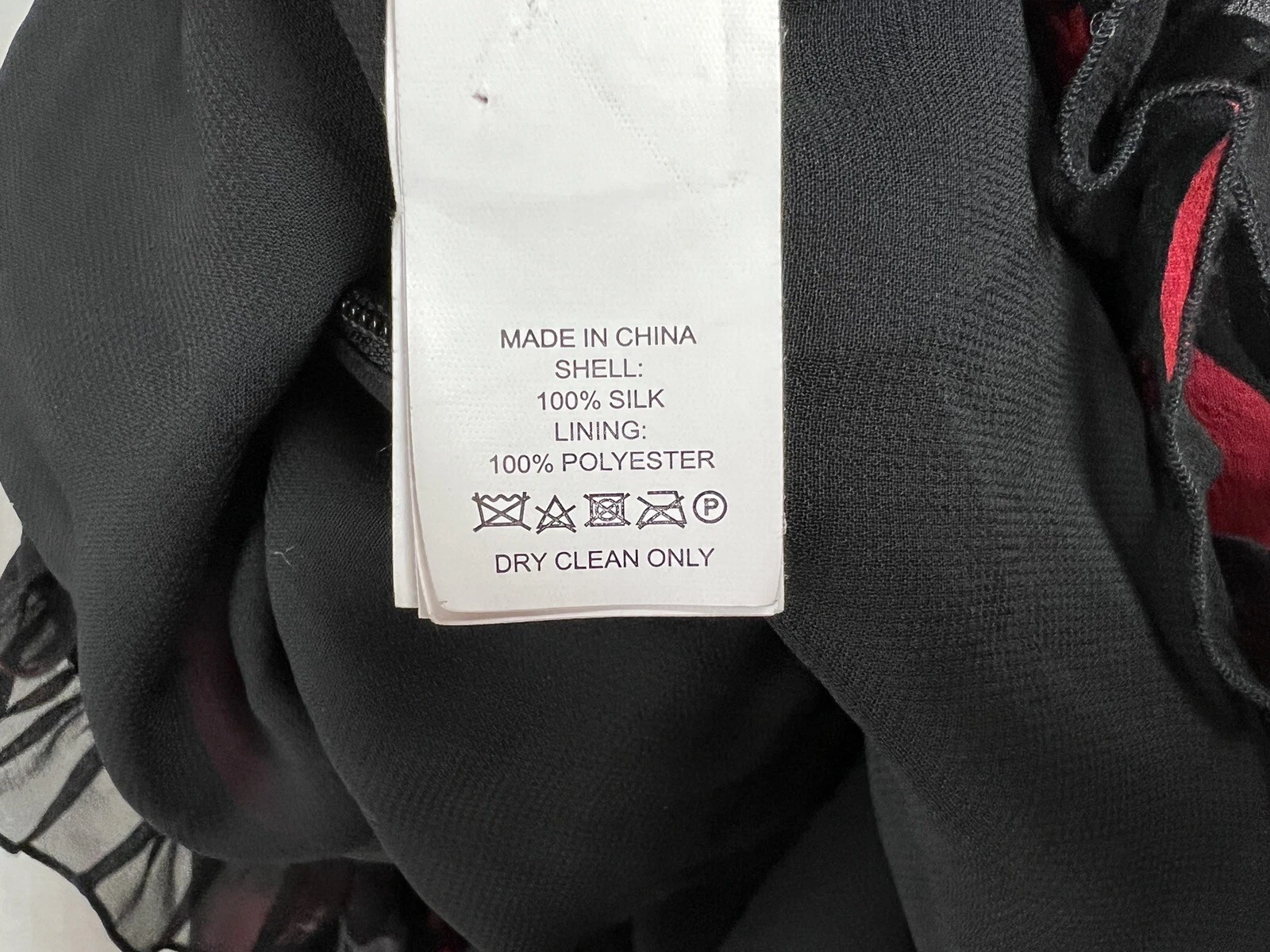 Mini abito Kate Spade papavero chiffon aderente e svasato 2 arricciature rosso nero seta floreale