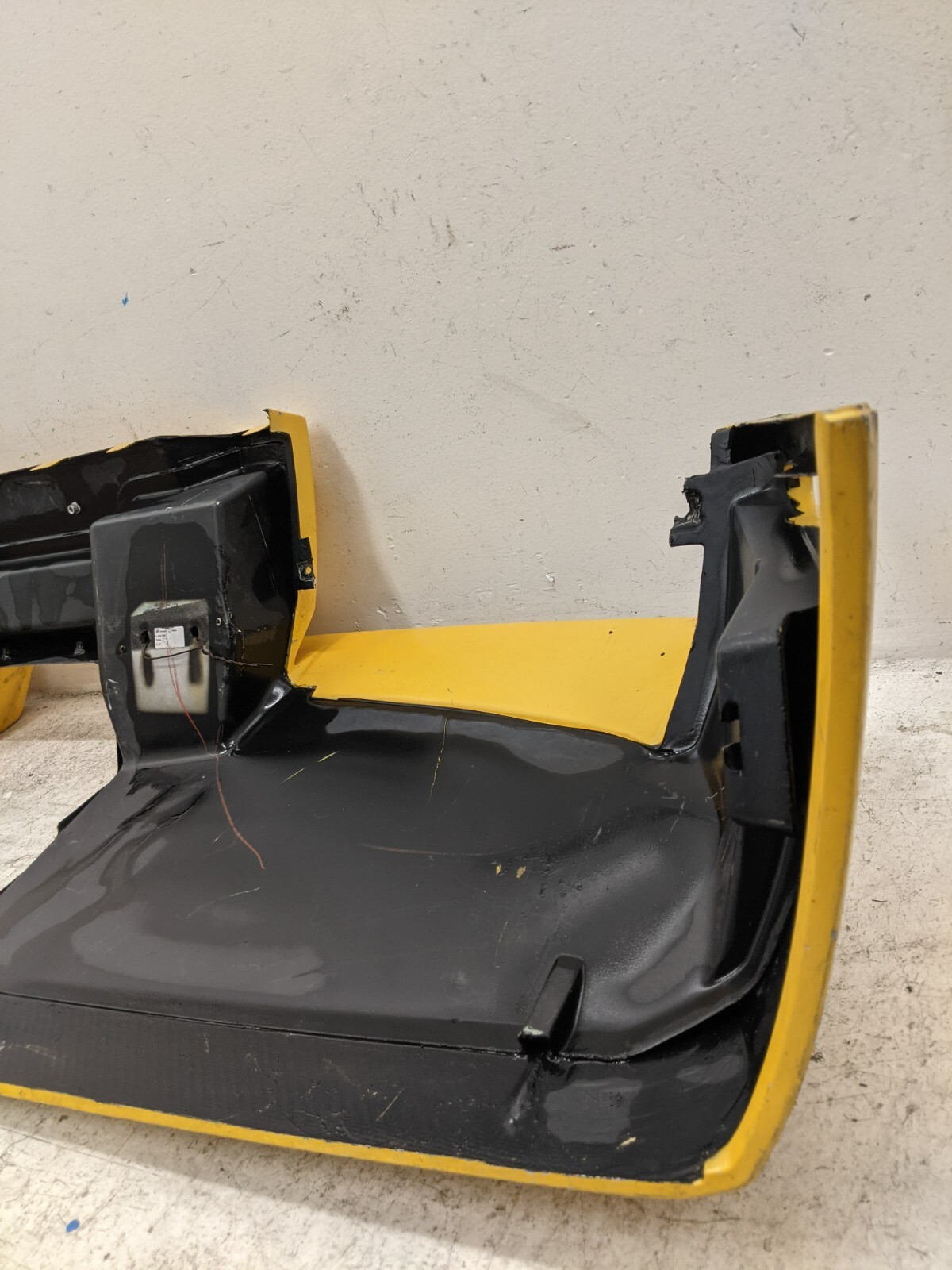 2007-2011 Lamborghini Murcielago LP640 Rear Bumper Cover OEM Used #49306