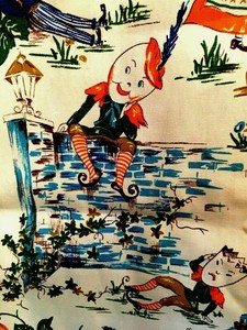 Pr-Vtg-Cotton-Barkcloth-Fabric-Novelty-Curtains-Nursery-Rhyme-Humpty-Dumpy-63X48