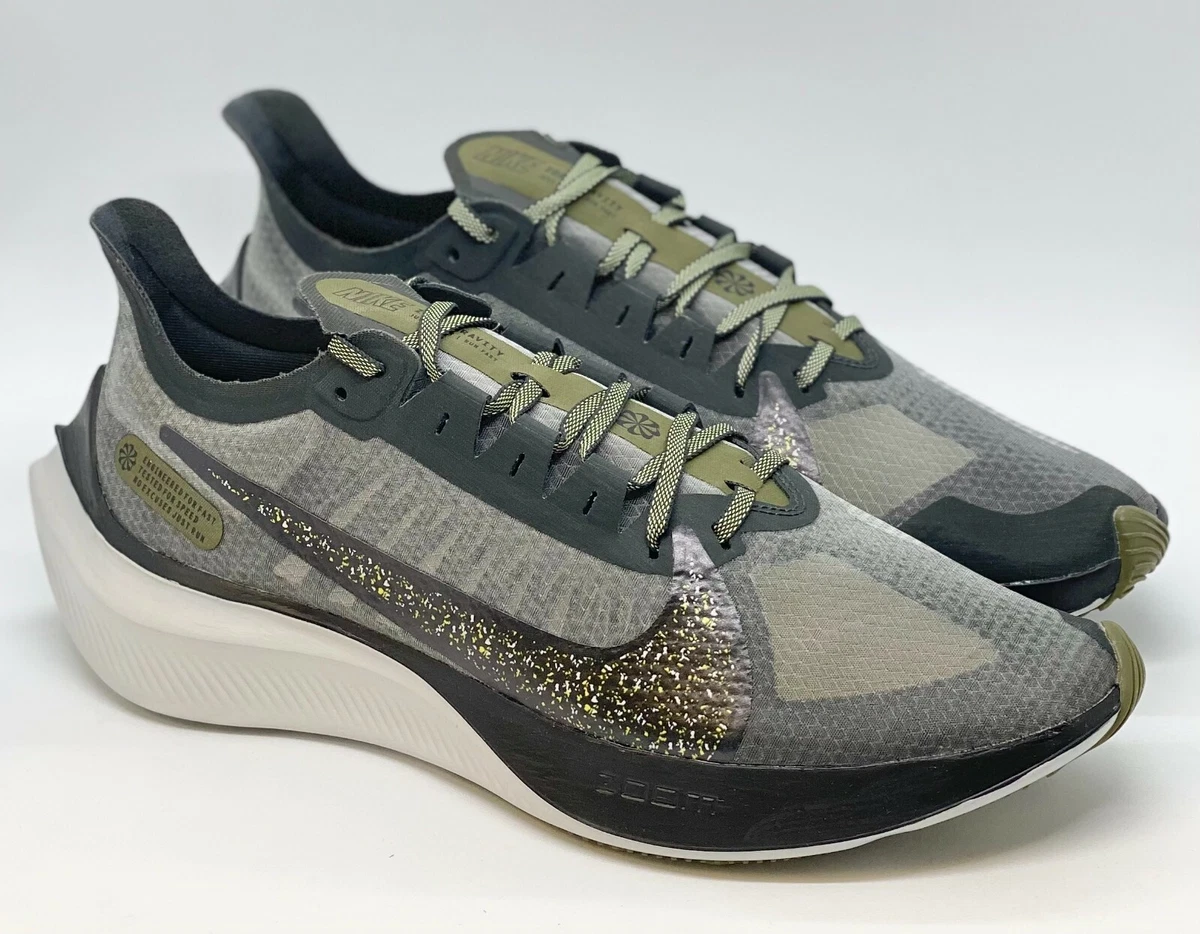 Nike Mens Zoom Gravity SE Running Shoes Multiple Sizes
