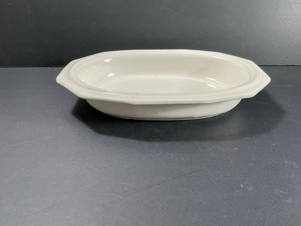 Pfaltzgraff Heritage White VEGETABLE Serving Dish- 11" Long - Image 2 of 3