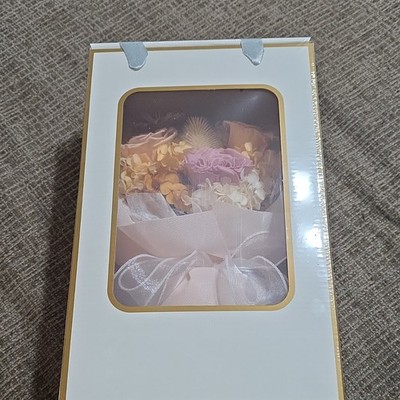 Lovenfold Preserved Flowers Bouquets, Champagne Rose Bouquet