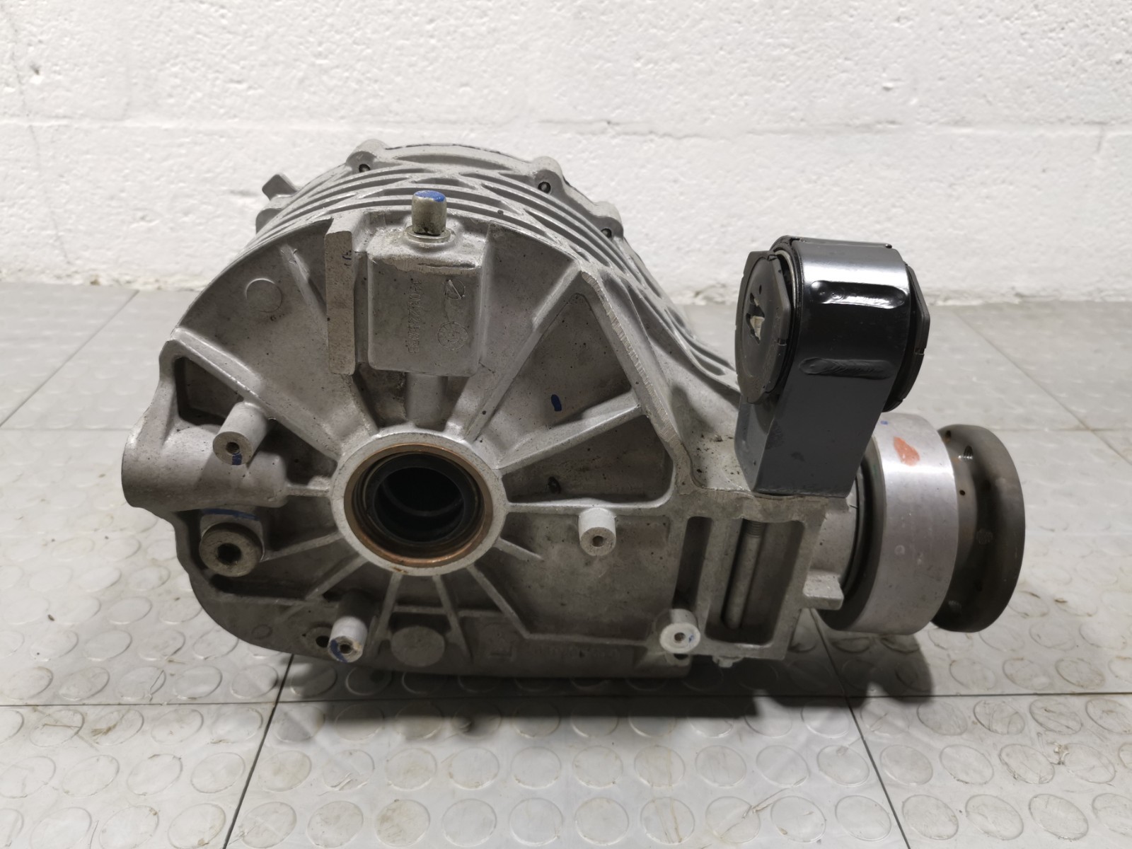 Maserati Ghibli 2019 M156E 3.0 L Rear Differential Axle Carrier 670039125 2.80