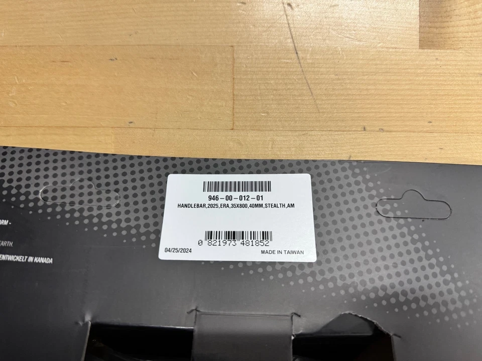 NUEVO Manillar Race Face Era - Carbono, 800 mm, 40 mm, 35,0, 8 grados, sigiloso Foto 2 de 2