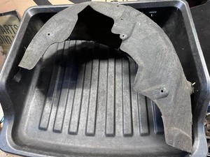 BMW X3 G01, F97 Hinterer Linker Kotflügelverkleidung 7394817