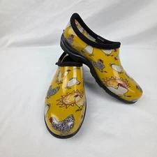 Sloggers Garden Clogs  Women's Size 8 Yellow Chickens Black Floral