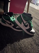Air Jordan 1 Retro OG Gs Lucky Green Size Us Youth 5.5 Or Men s Size 5