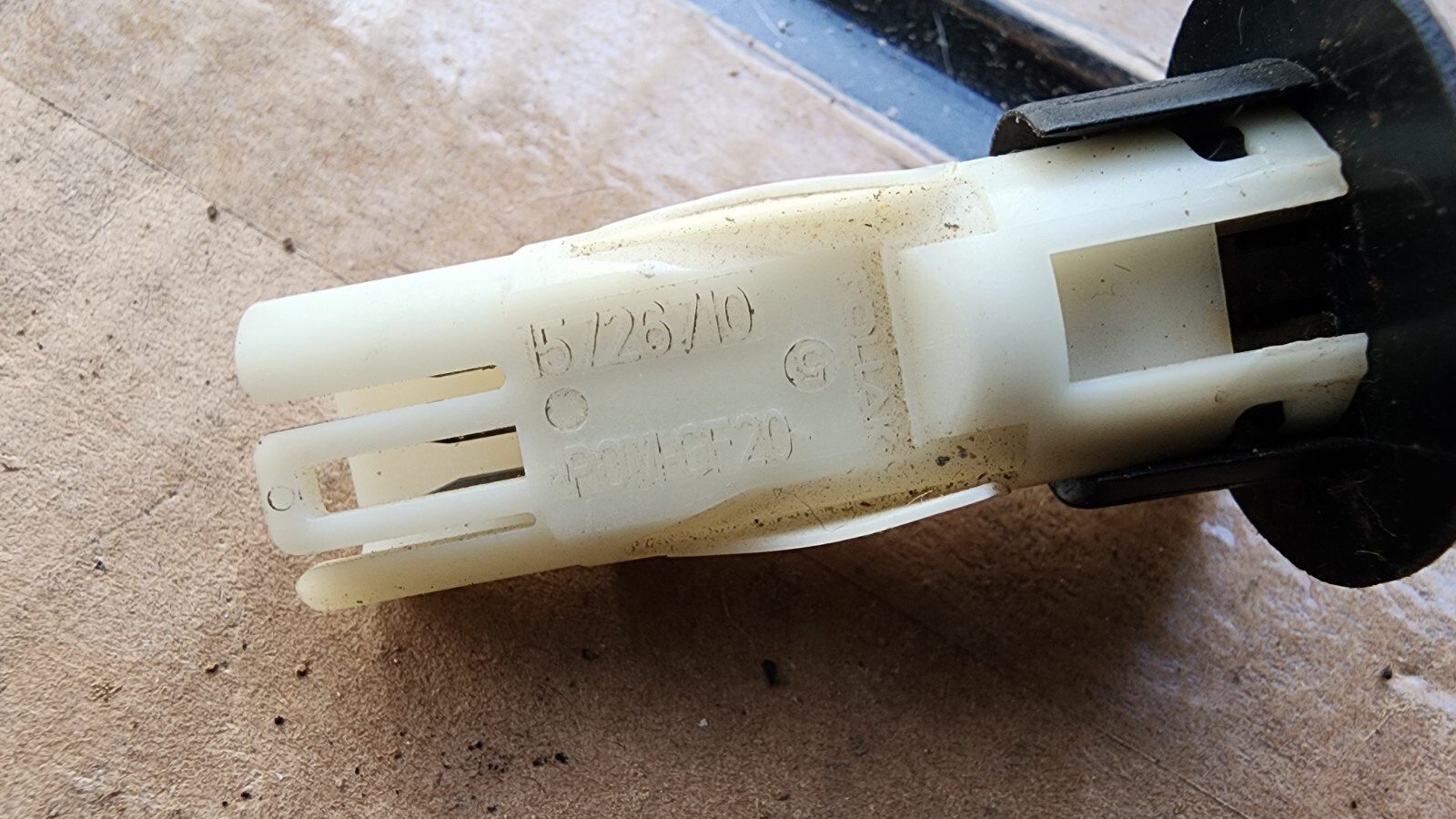 199805 GMC Jimmy Chevy Blazer Door Jamb Dome Light Switch FrontLeft