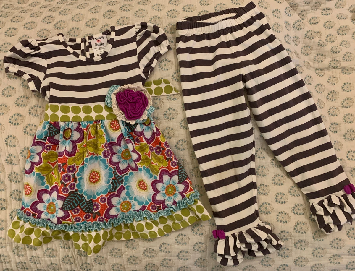 Counting daisies clothing sale