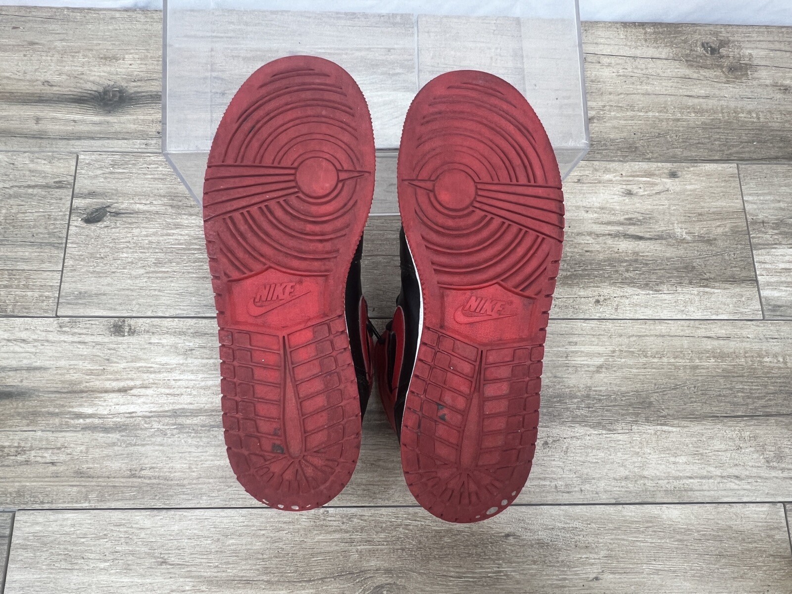 Nike Air Jordan 1 Mid Bred Youth Size 7Y Womens Sz 8.5 Black Red Sneaker Shoes thumbnail 14