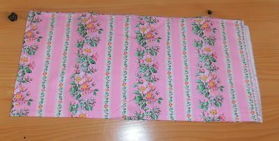 Stoff Free Spirit PWVM 115 Blooming Border Stripe Blumen Rosaton 2 m x 1,10 m