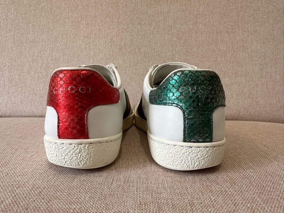 Gucci Ace sneaker Embroidered Bees White Leather Gold women size