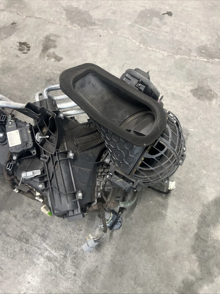 2012 Ford Super Duty F250 F350 Lariat HVAC BOX aquecimento e resfriamento 19B555-R4J4J - Imagem 2 de 4