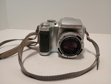 Fujifilm FinePix S3000 3.2MP Digital Camera Silver PARTS ONLY Non-working