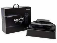 Samsung Gear VR w/ Controller Powered by Oculus New in Box MSRP 129.99