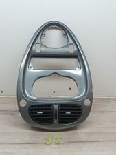 L&uuml;ftd&uuml;se vorne Mitte Rahmen Citroen Xsara Picasso 1.8  9631315877