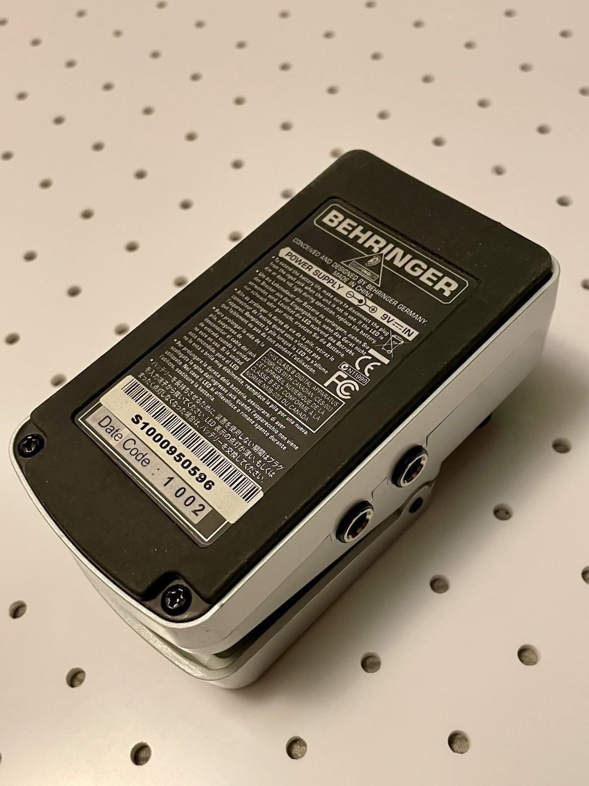 Behringer FX600 Digital Multi-FX Guitar Bass Effect Pedal