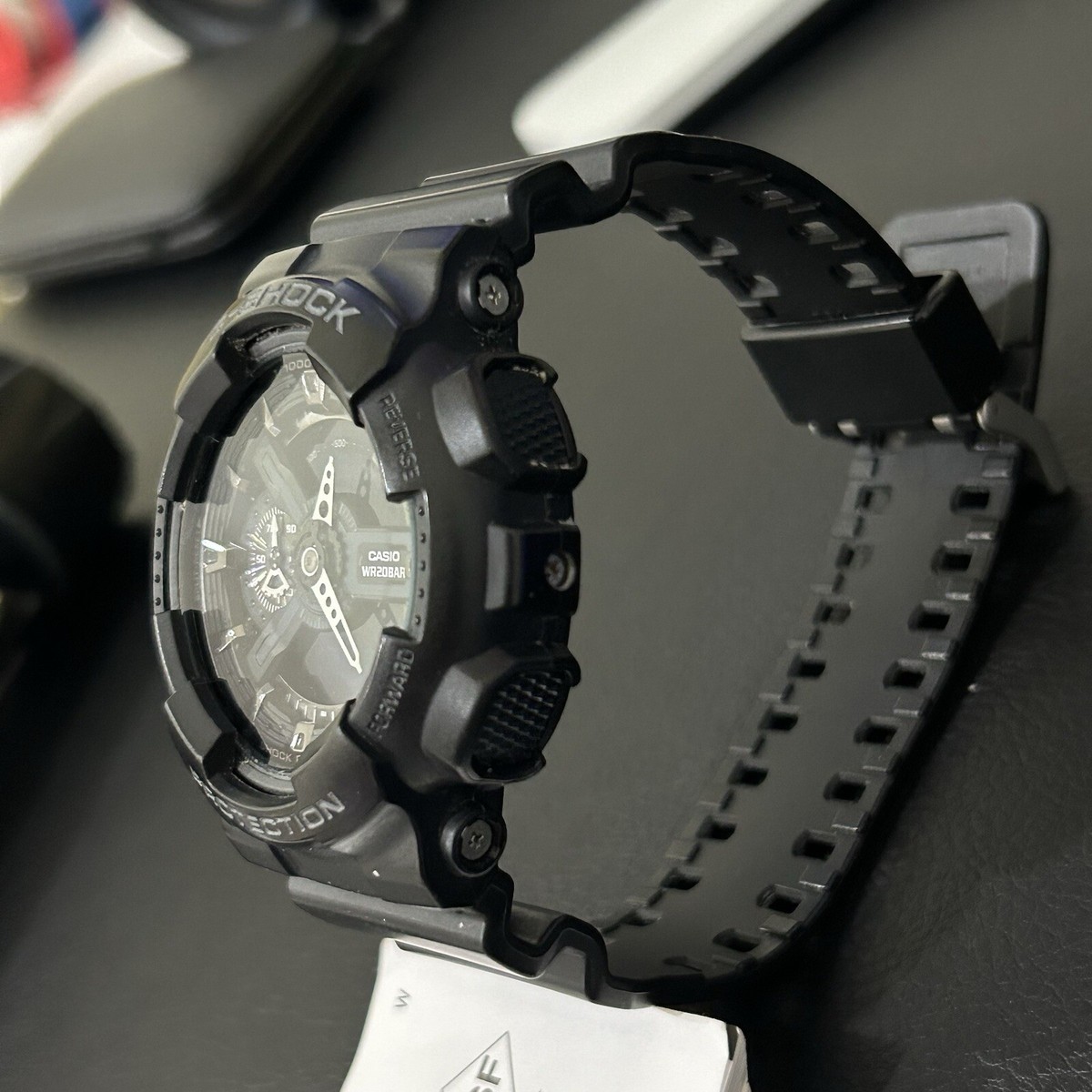 G-SHOCK デジタル腕時計 WR20BAR Casio G-Shock WR20BAR Analog Digital Watch GA110 Black New