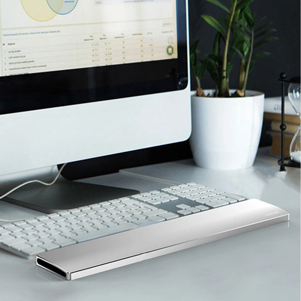 Aluminum Alloy Mechanical Keyboard Wrist Rest in Silver