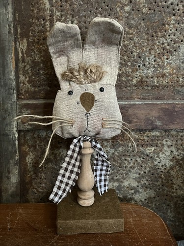 Grubby Primitive rustikale Osterhase Kaninchen Spindelpuppe 12" bewegliche Ohren Ozzie - Bild 6 von 8