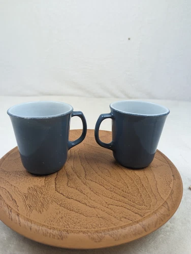 Set Of 2 Vintage 1970s Pyrex Milk Glass Mugs Blue Coffee Cups  Collector