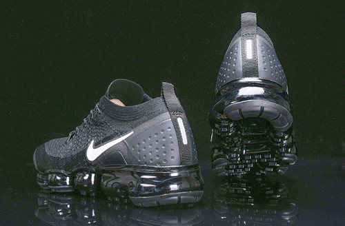 Nike Air VaporMax Flyknit 2 Pure Black Air Cushion Scarpe Uomo (SPEDIZIONE GRATUITA) - Foto 7 di 7