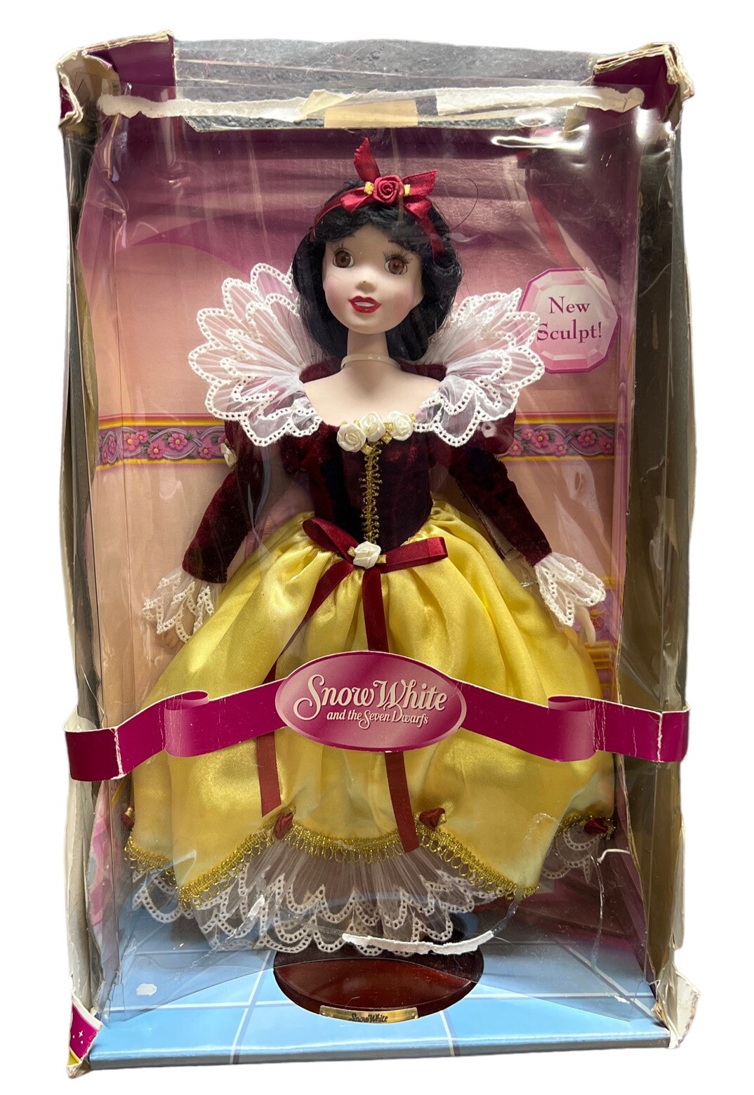 2005 Disney Snow White Brass Key Keepsakes Special Edition 19