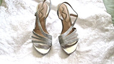 NINA SIVER SLINGBACK DRESS SANDALS GLITTER STRAPS LEATHER SOLE STILETTO HEEL 8M