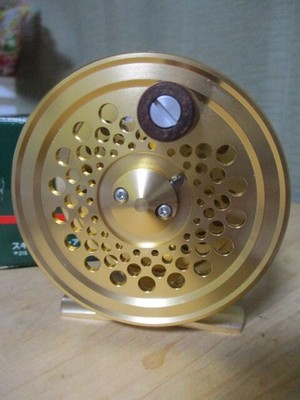 Mitchell D-7433 Gold Fly Reel Classic Lightweight Trout Fishing