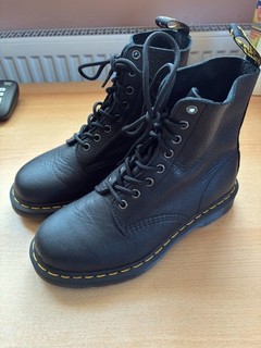 Dr. Martens Modell 1460 Lederstiefel Stiefel Boots schwarz Gr. 38 neu!