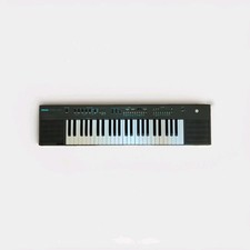 Vintage released in 1985 Yamaha PSR-40 Portab...