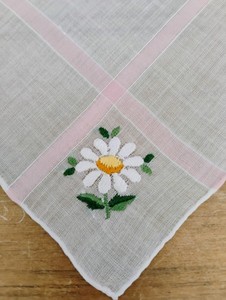Vgt White Organdy Hankie Handkerchief Embroidered Corner Daisies