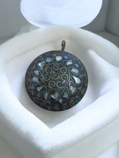 Pendentif ancien vintage ethnique décor turquoises bijoux rétro collection