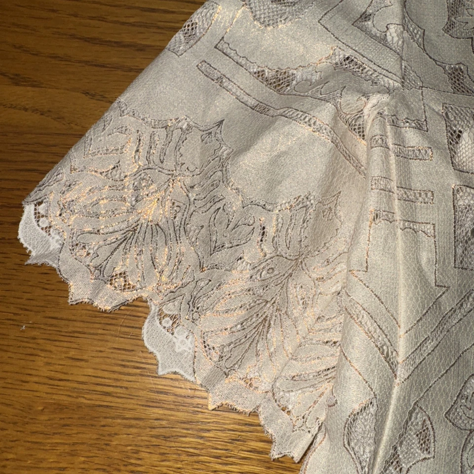 Blusa Anthropologie Floreat Crema Oro Rosa Femenina Corte Encaje Abotonada Talla 4 Foto 3 de 4