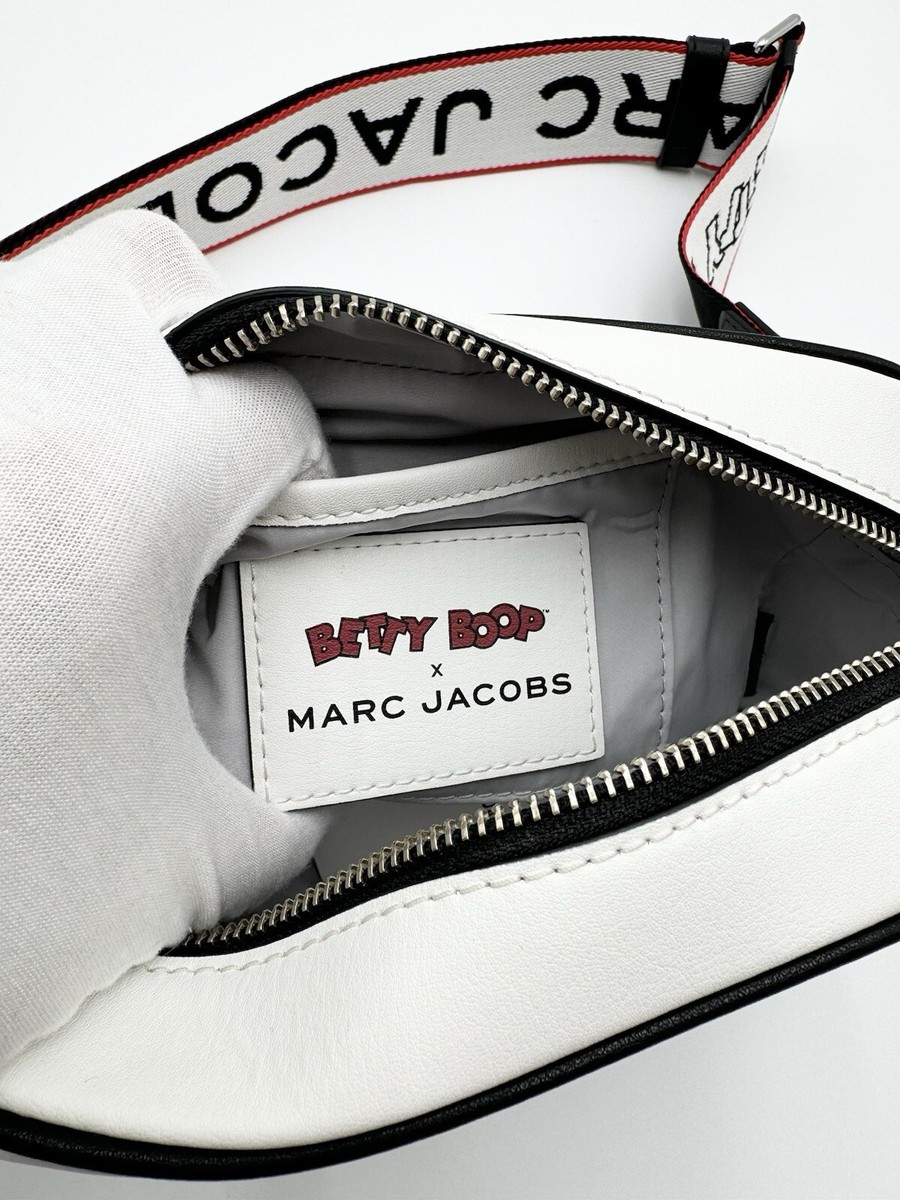 セール☆Betty Boop x Marc Jacobs Perfect Crossbody BOX Marc Jacobs New With Tags Limited Edition Betty Boop Camera
