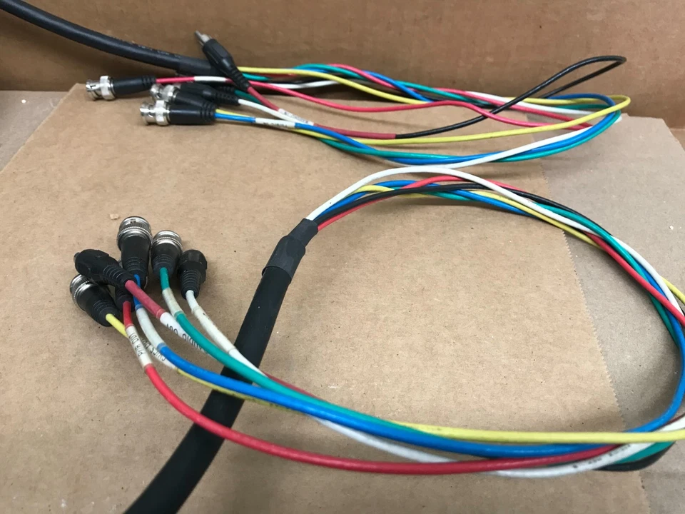 DB2626 pin  Male to Dual 4 BNC 2 RCA breakout cable, 10 ft - Image 4 of 4