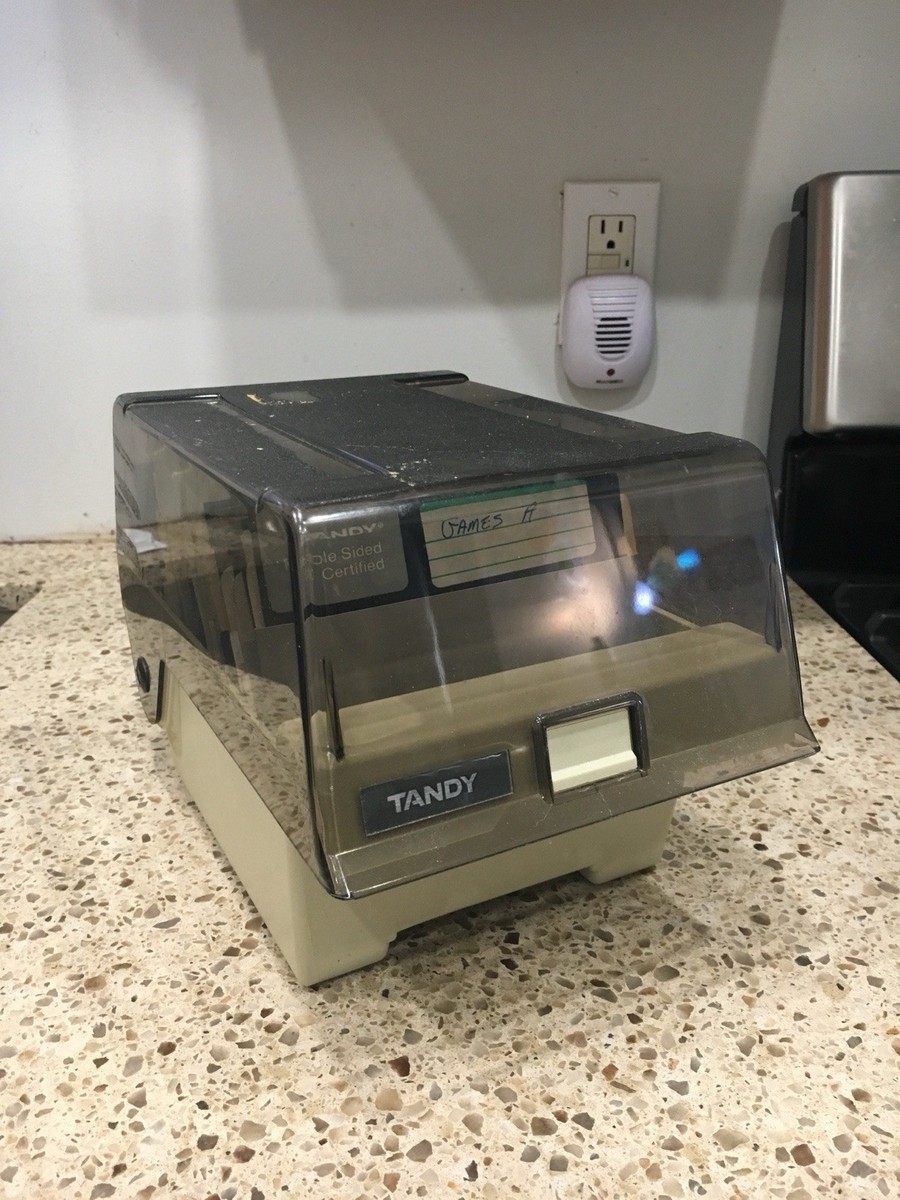 TANDY 100 ポータブルコンピュータ ジャンク Tandy Trs 80 Model 100