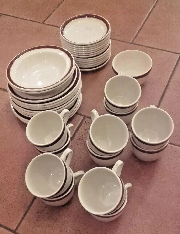 Sampson Bridgwood, Plates, Bowls, Sugar Bowl & Cups & saucers, 40 Pcs. - Image 3 of 4