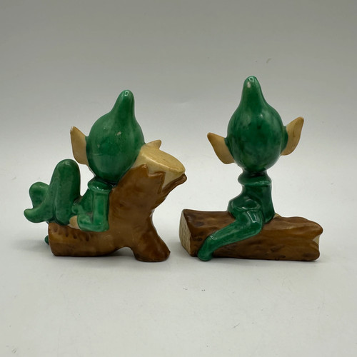 Juego de 2 estatuillas de Elfos sentados en troncos de los años 50, Japón - Imagen 3 de 8