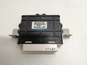MITSUBISHI PAJERO II V3W Getriebesteuergerät MR528637 3.20 Diesel 17129390