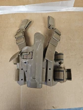 RH Blackhawk Serpa Holster Beretta 92/96 Drop Leg Holster Coyote