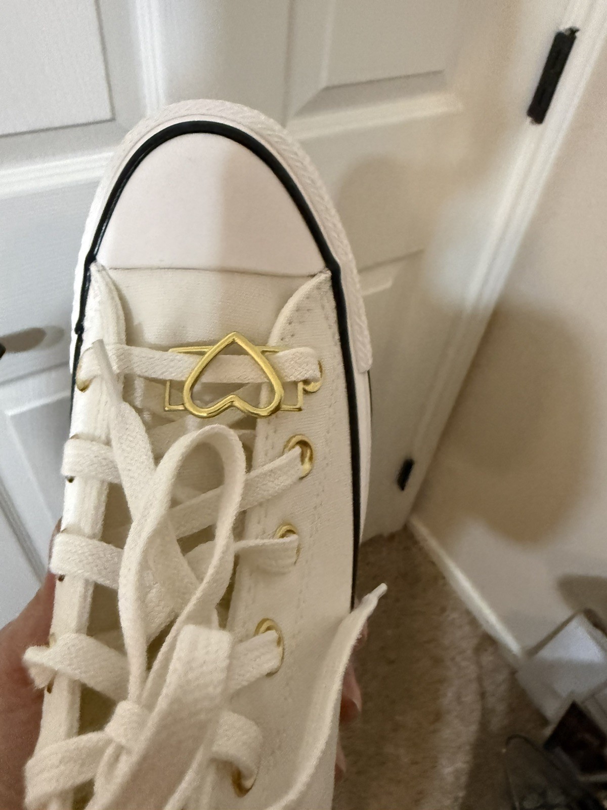 NEW in BOX Women's CONVERSE Hearts Valentine's Day All Star Shoes A05139F White thumbnail 20